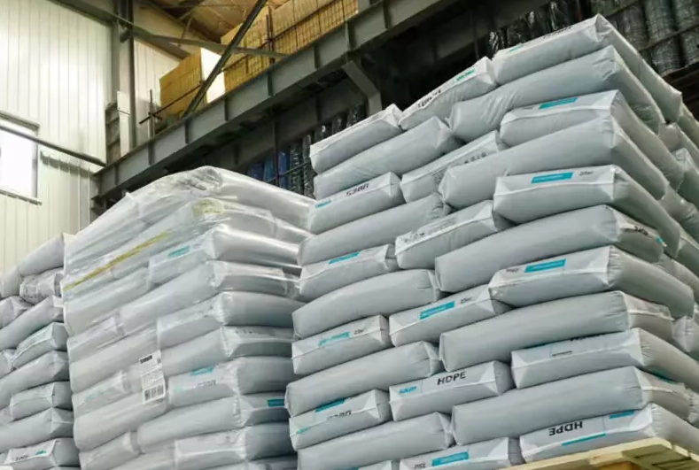 Из чего сделаны полиэтиленовые фитинги?